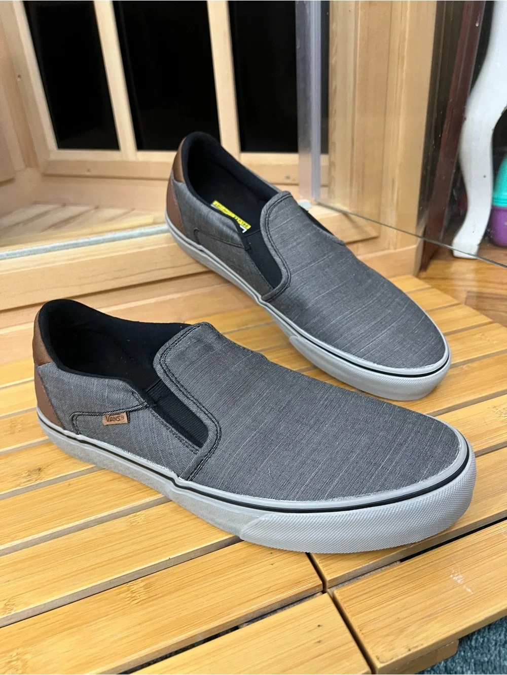 Vans Slip-On Men’s Canvas Loafers in Grey and Brown size 13